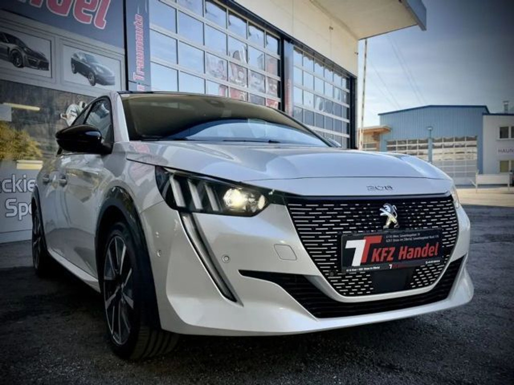 Peugeot e-208