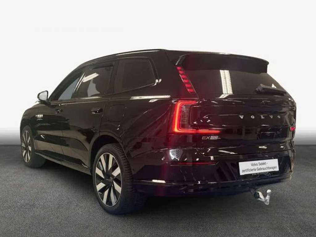 Volvo EX90