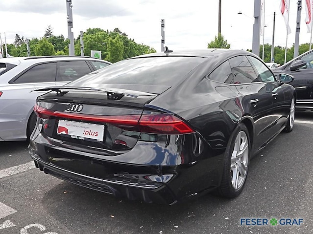 Audi S7