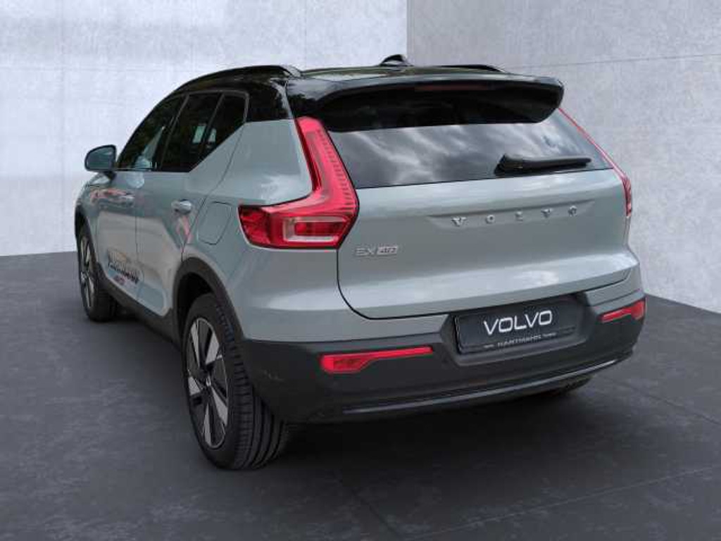 Volvo EX40