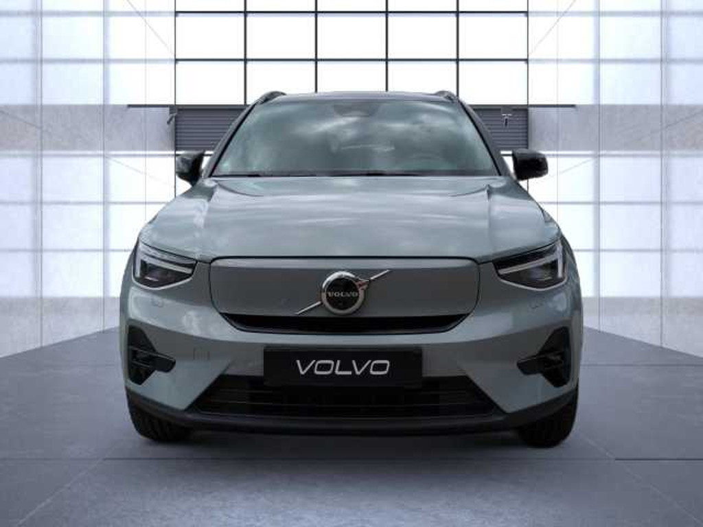 Volvo EX40