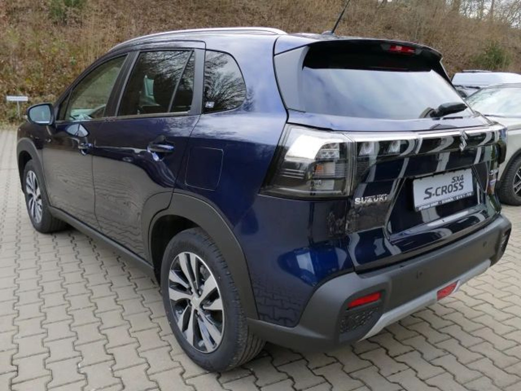 Suzuki S-Cross