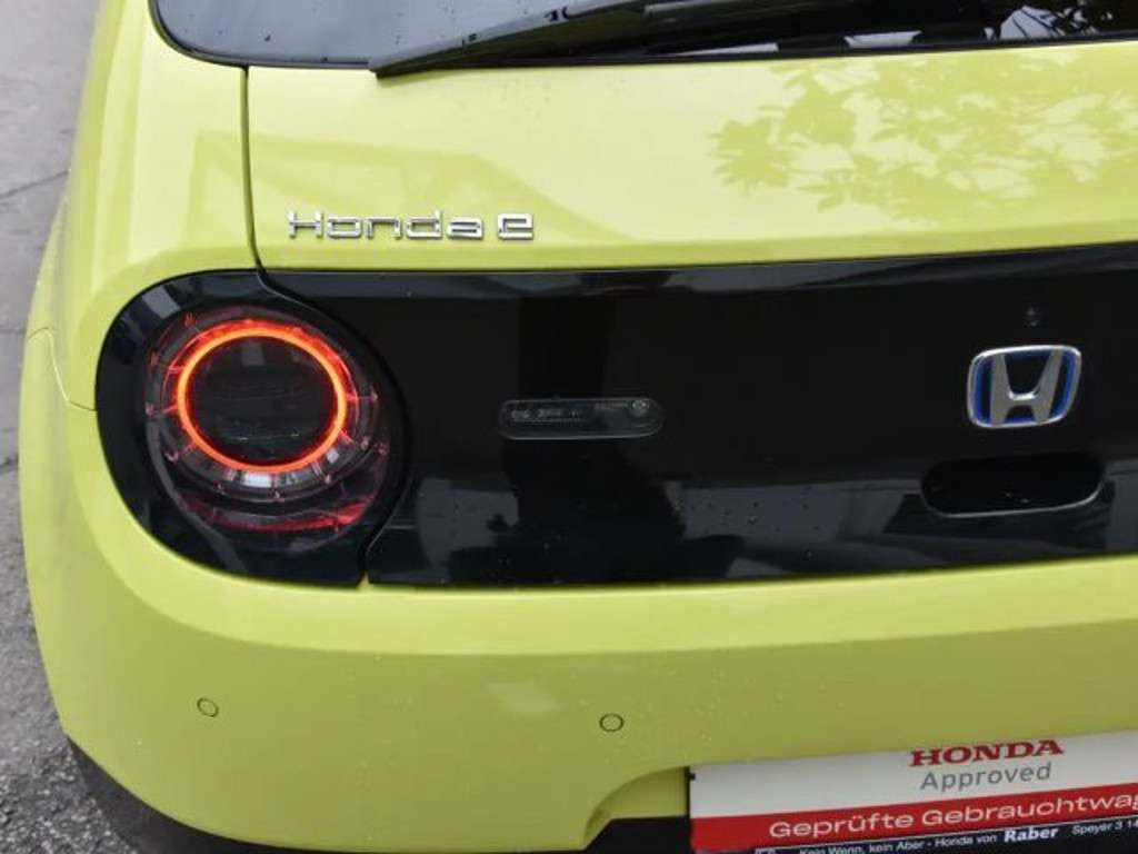 Honda e