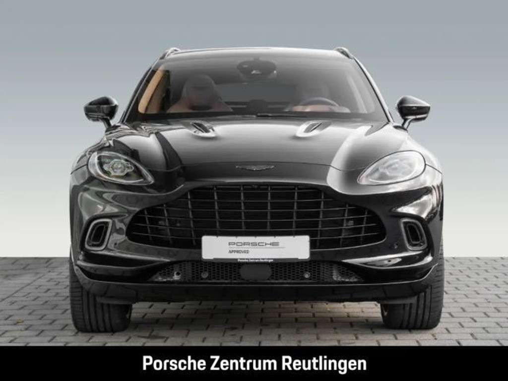 Aston Martin DBX