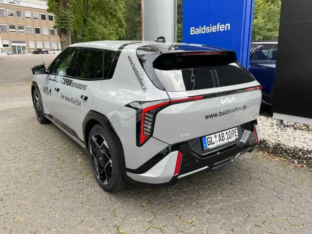 Kia EV4