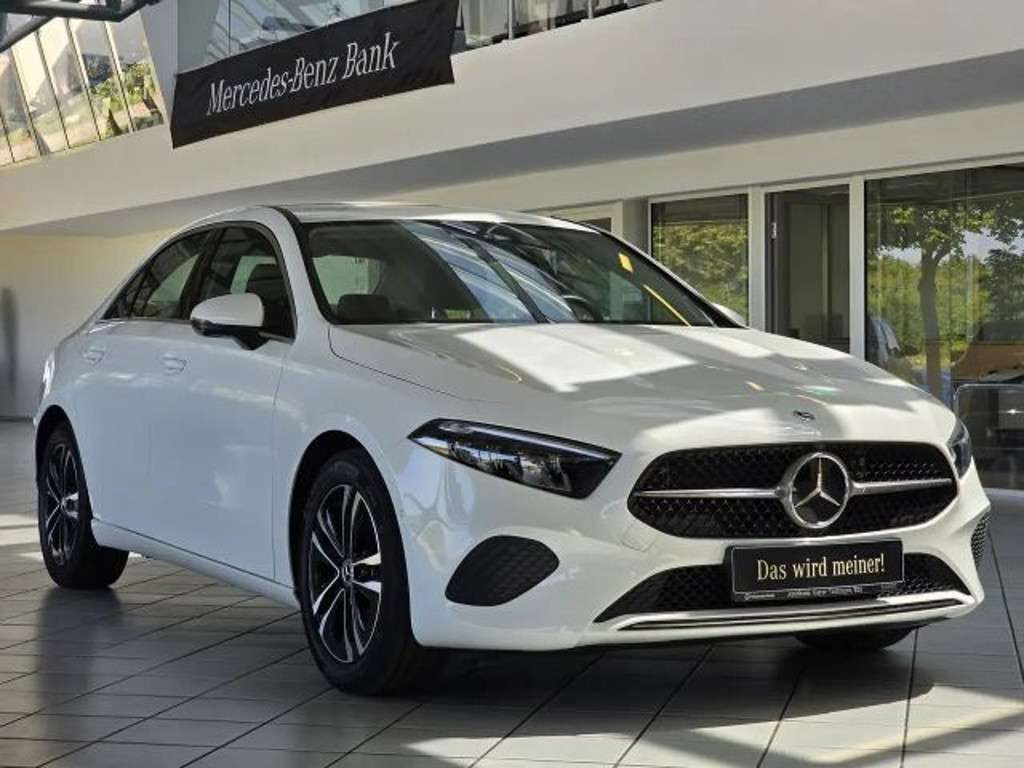 Mercedes-Benz A-Klasse 2023 Benzine
