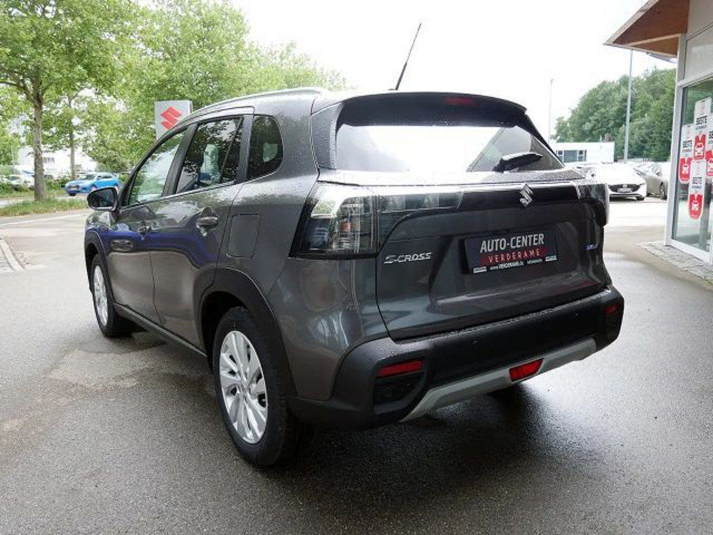 Suzuki S-Cross