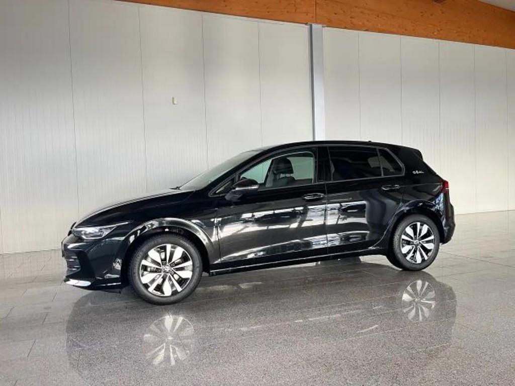 Volkswagen Golf 2025 Benzine