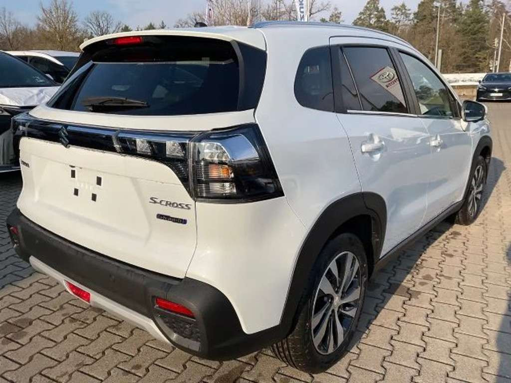 Suzuki S-Cross