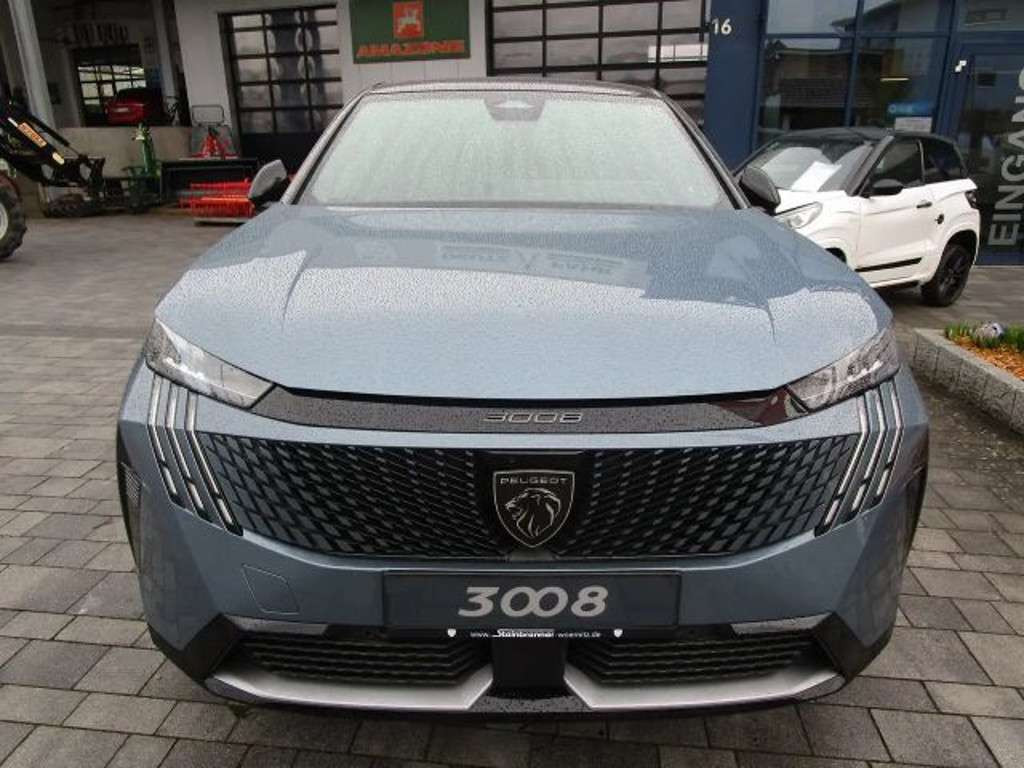 Peugeot E-3008