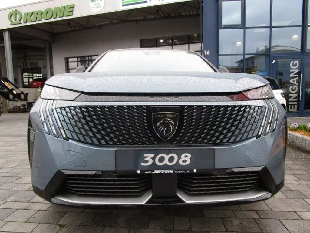 Peugeot E-3008