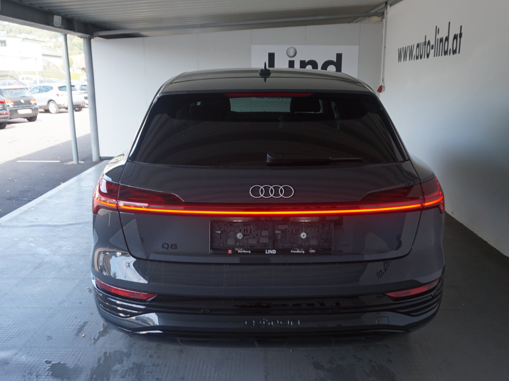 Audi Q8 e-tron