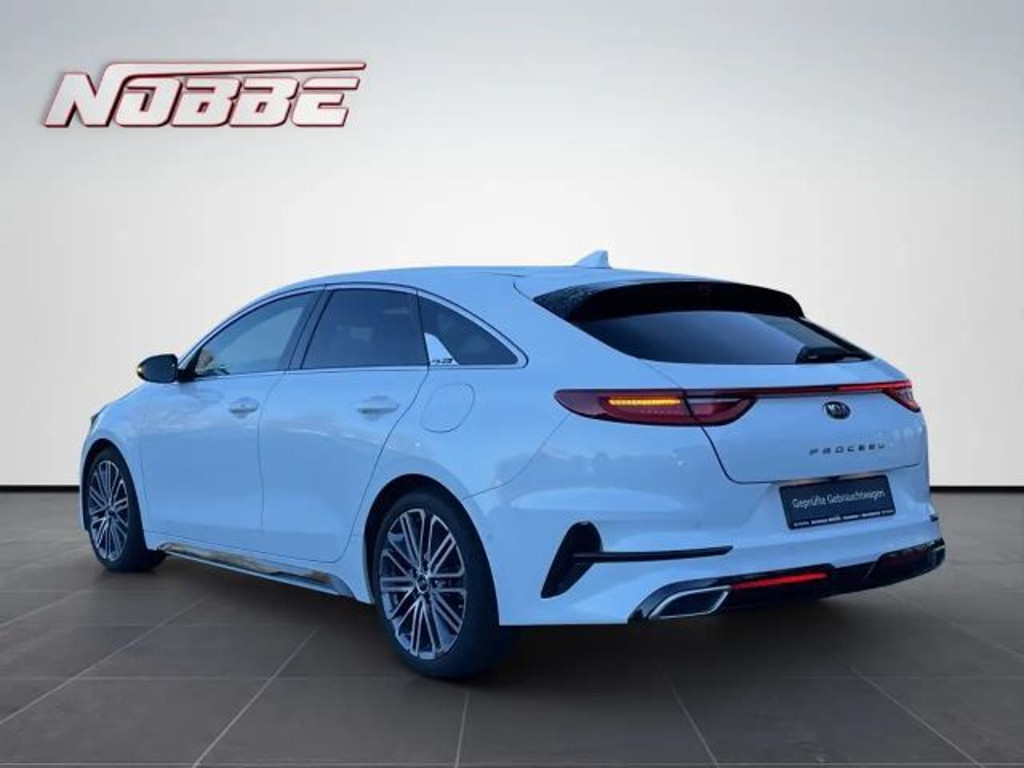Kia ProCeed