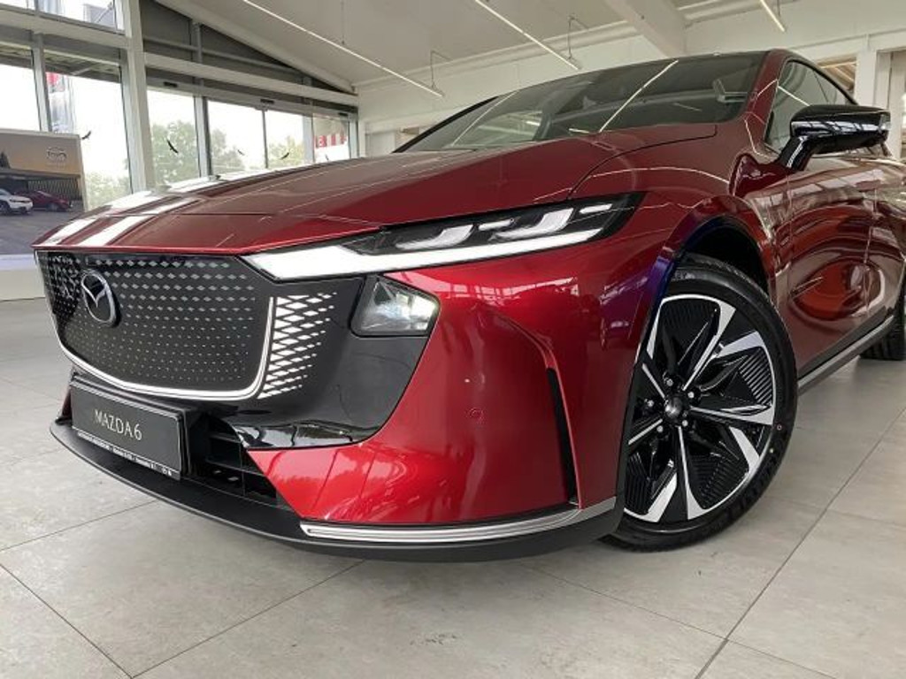 Mazda 6e