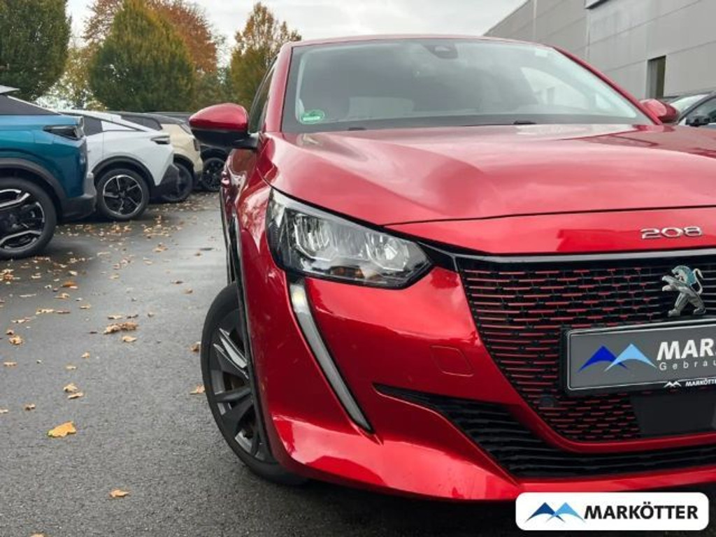 Peugeot e-208