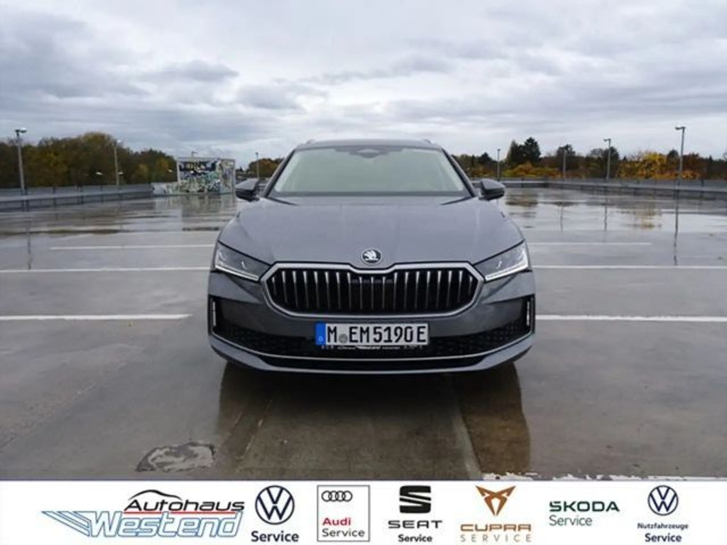 Skoda Superb 2025 Hybride Benzine