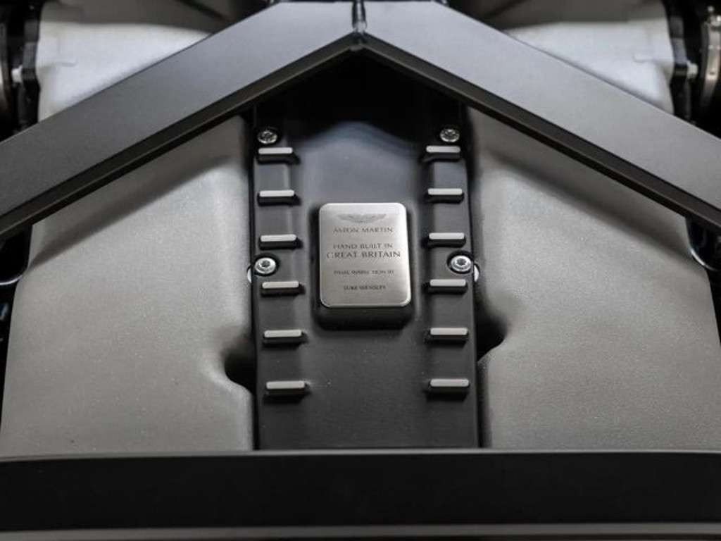 Aston Martin Vantage