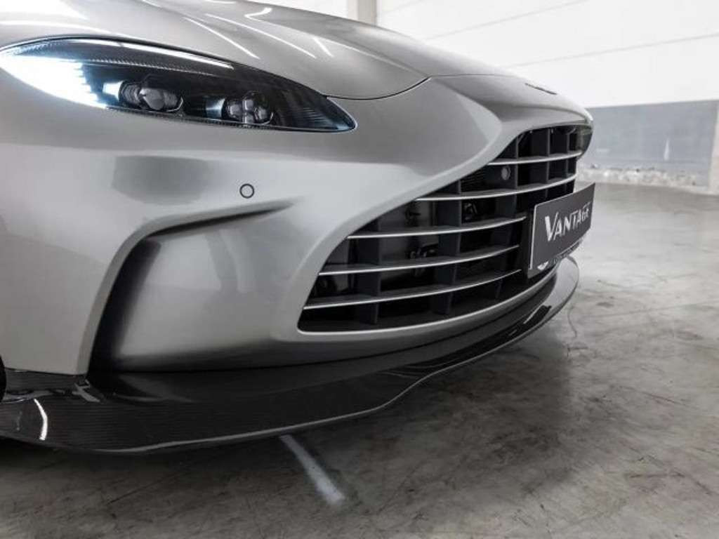 Aston Martin Vantage