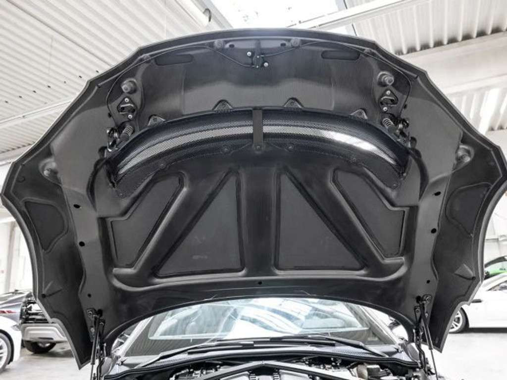 Aston Martin Vantage