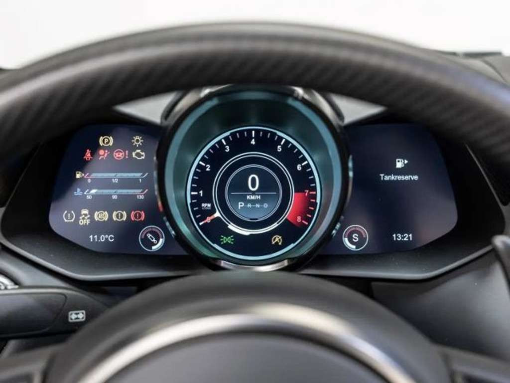 Aston Martin Vantage