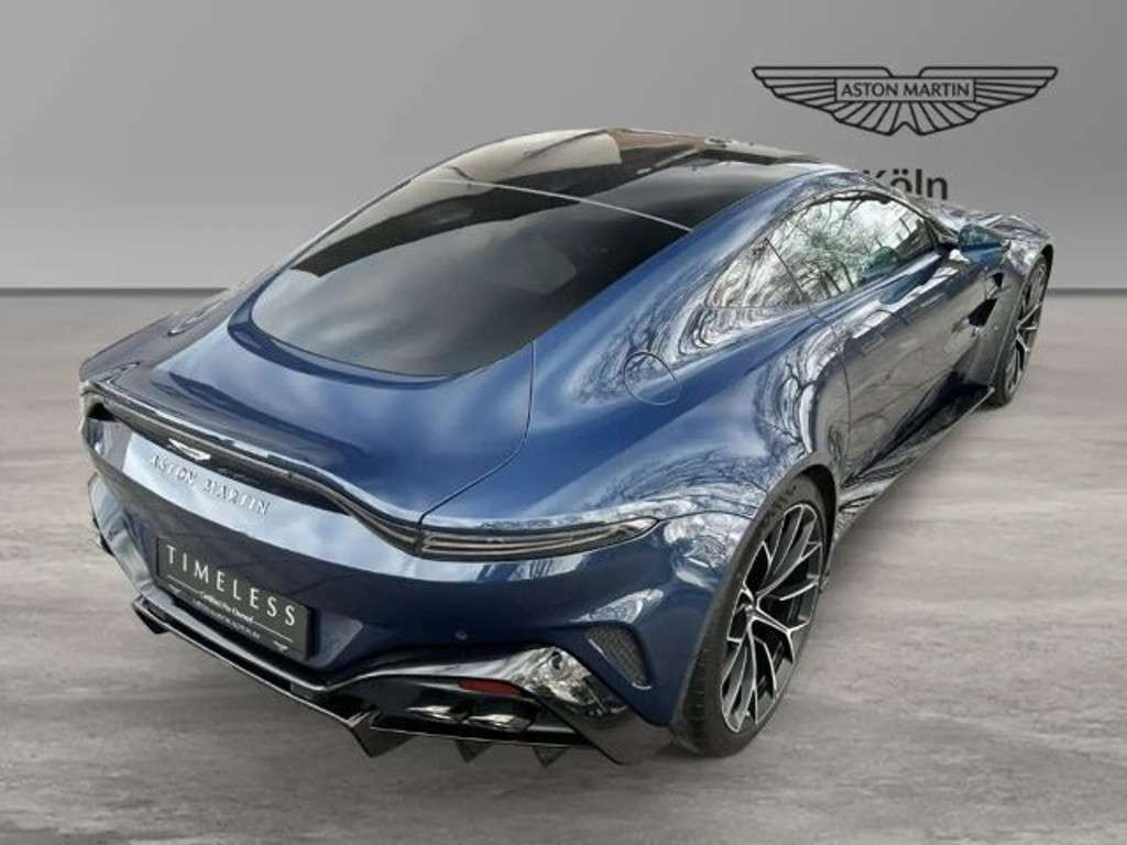 Aston Martin Vantage