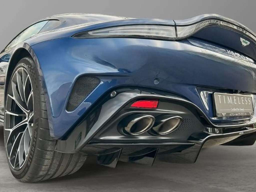 Aston Martin Vantage