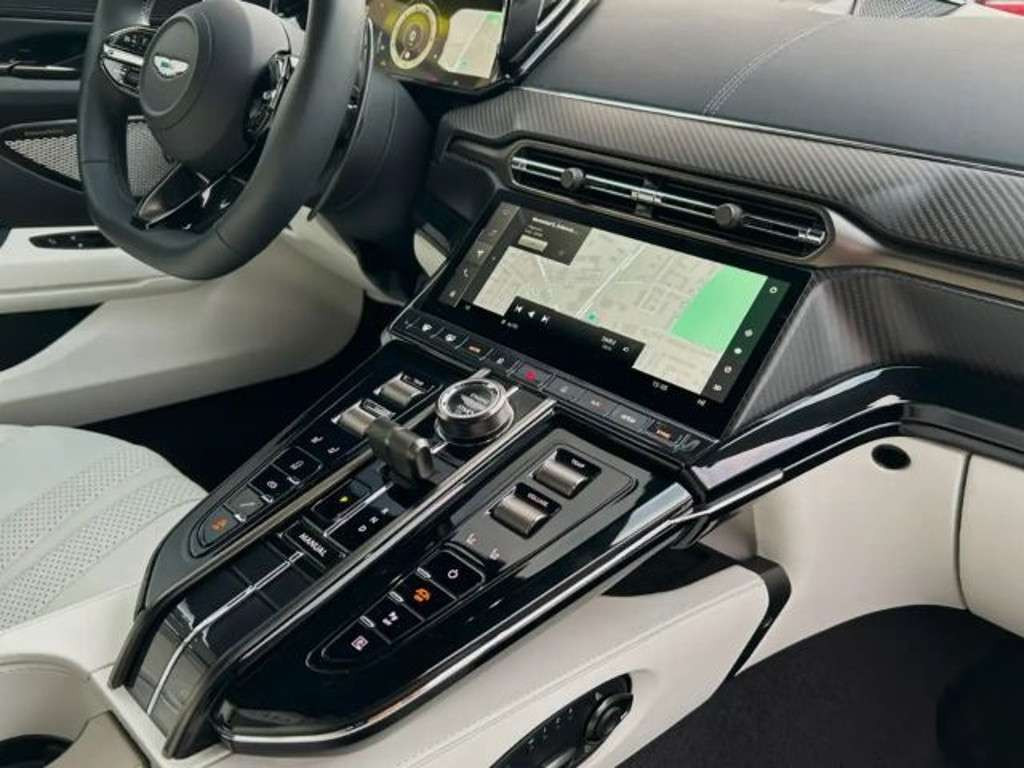 Aston Martin Vantage