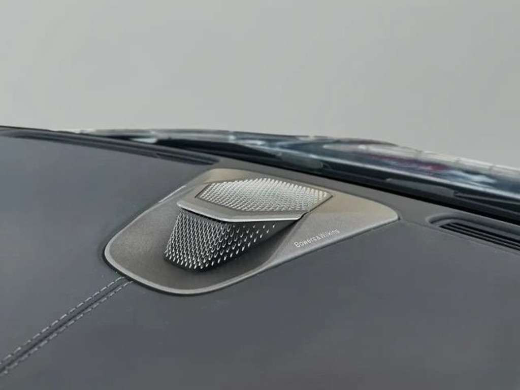 Aston Martin Vantage