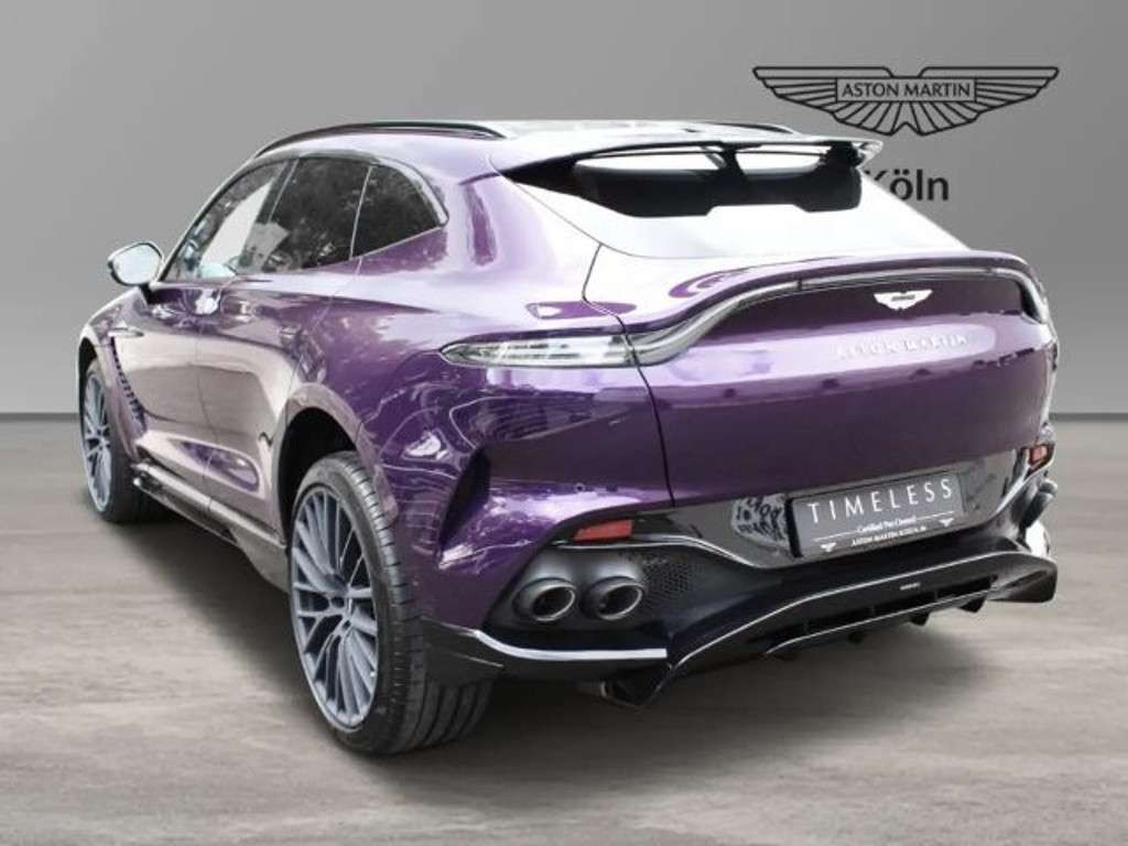 Aston Martin DBX