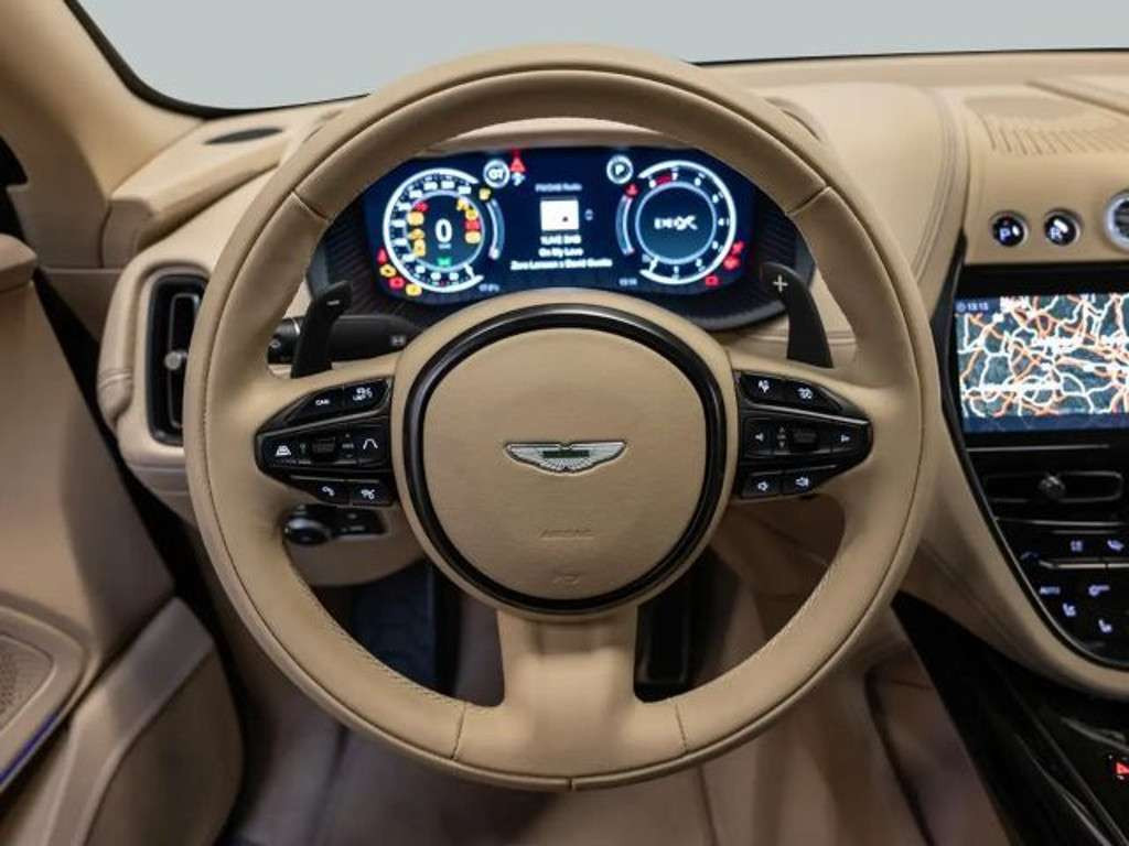 Aston Martin DBX
