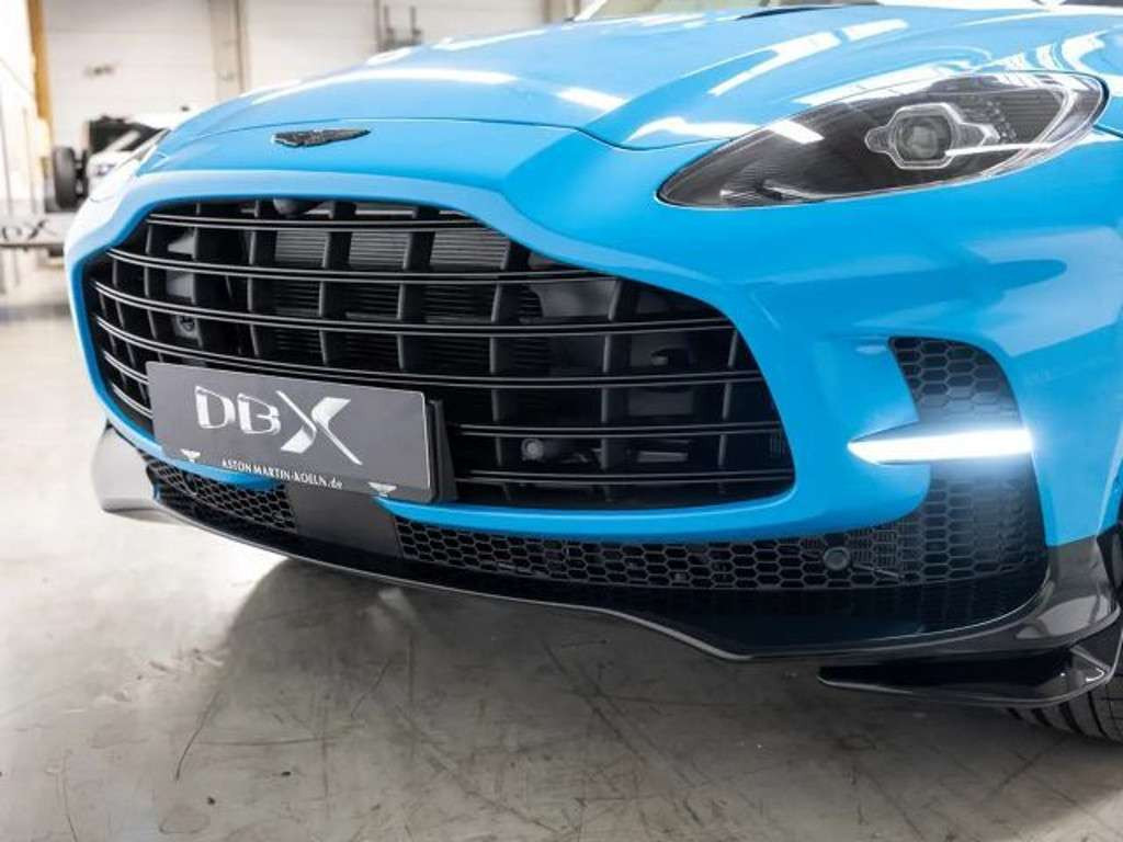 Aston Martin DBX