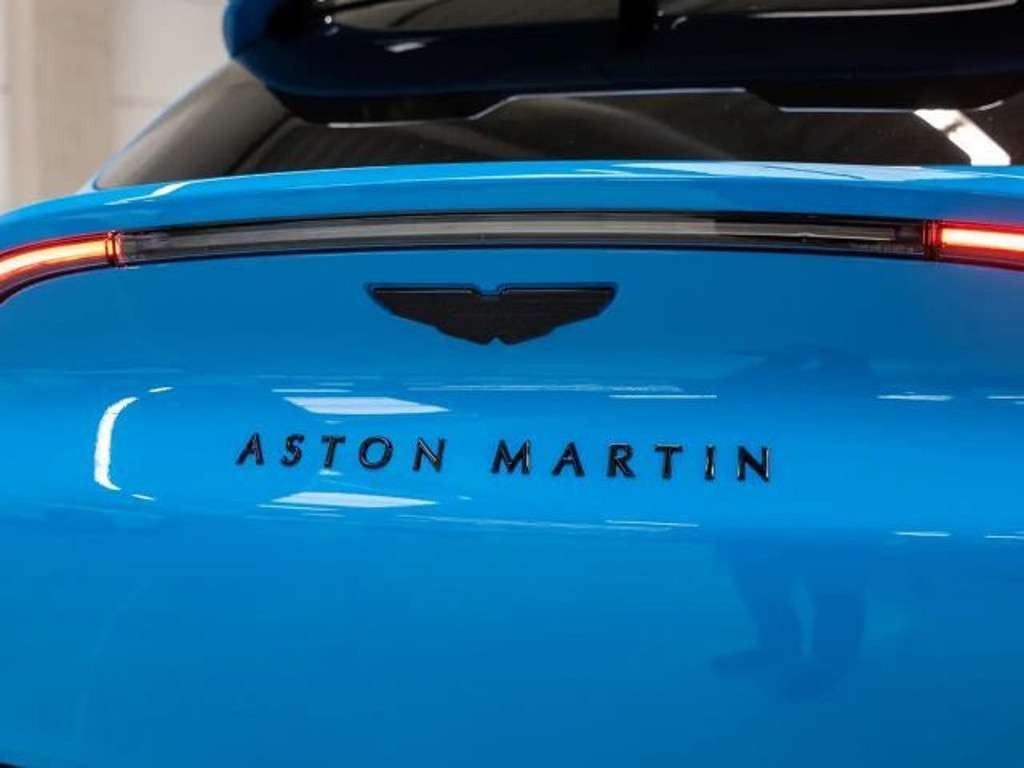 Aston Martin DBX