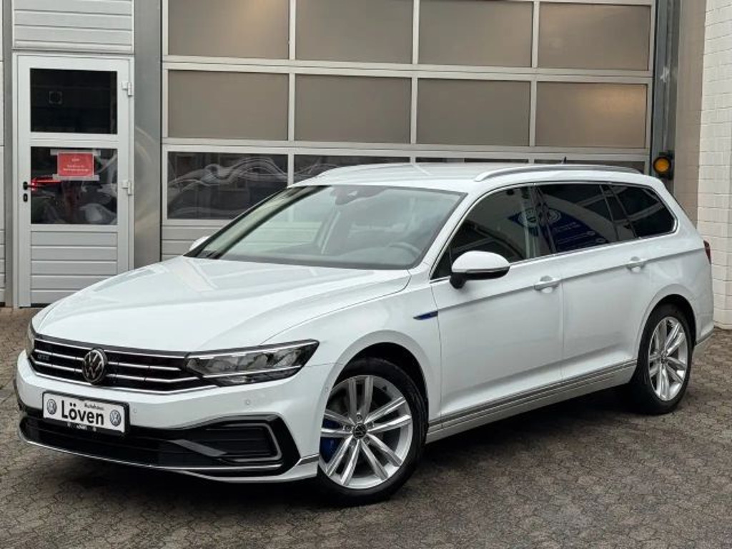 Volkswagen Passat 2023 Hybride Benzine