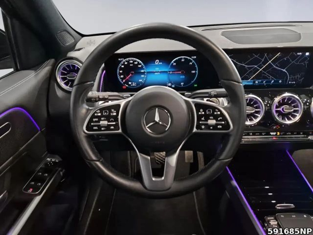 Mercedes-Benz EQB