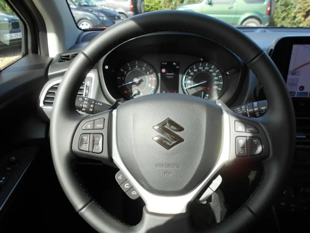Suzuki S-Cross