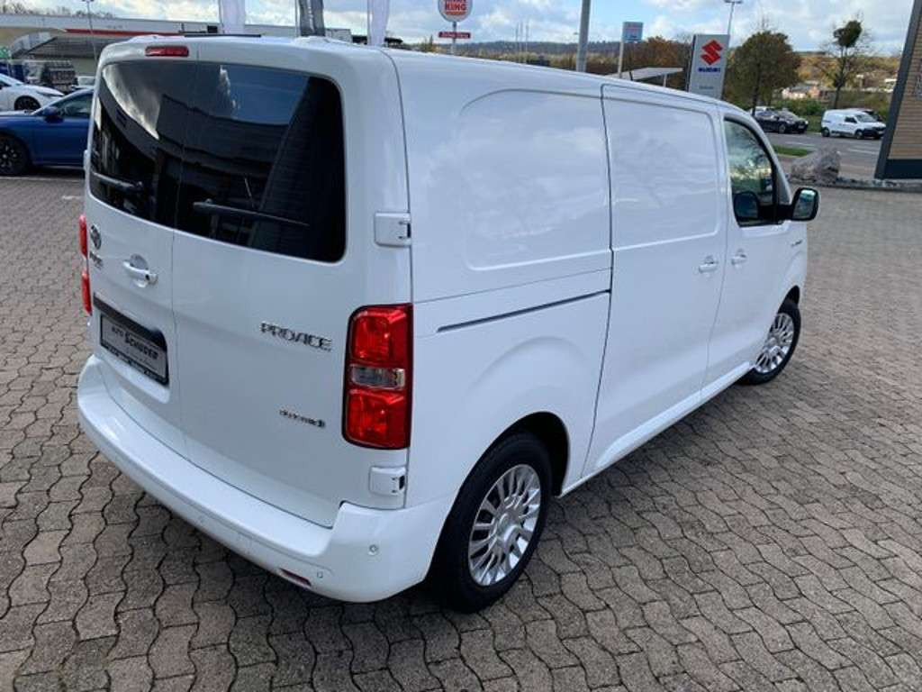 Toyota Proace Verso EV