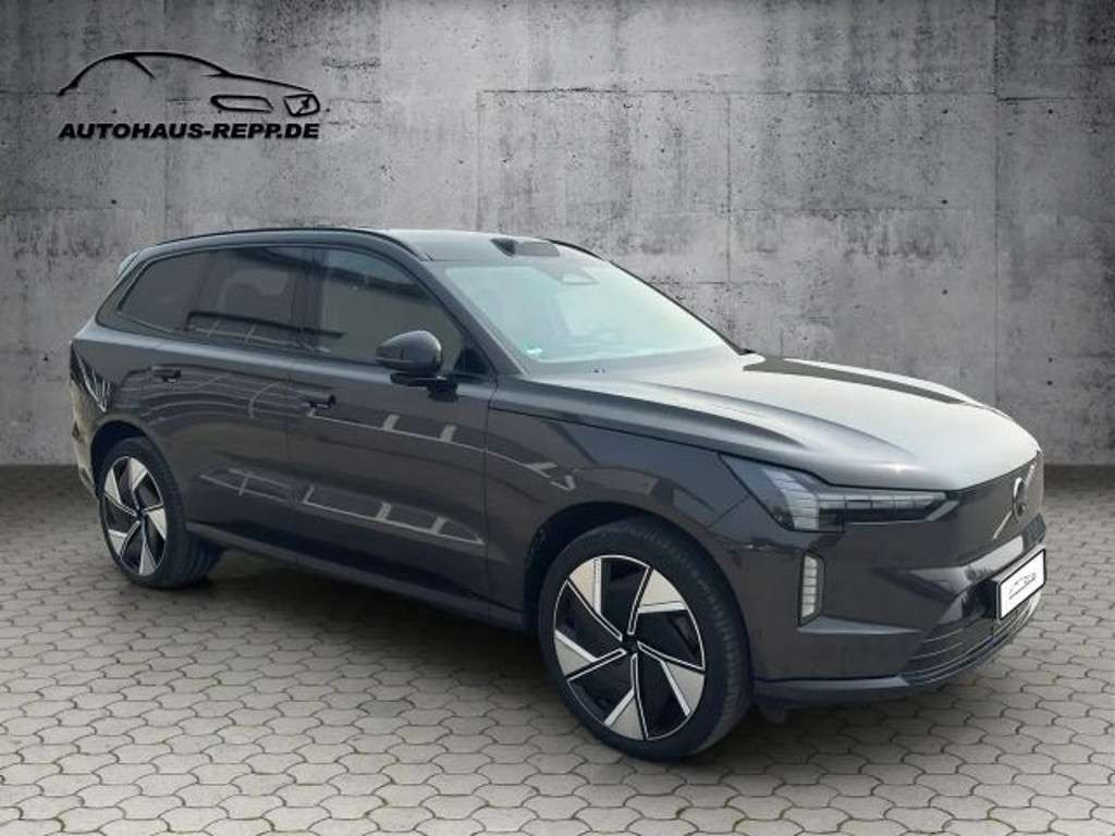 Volvo EX90