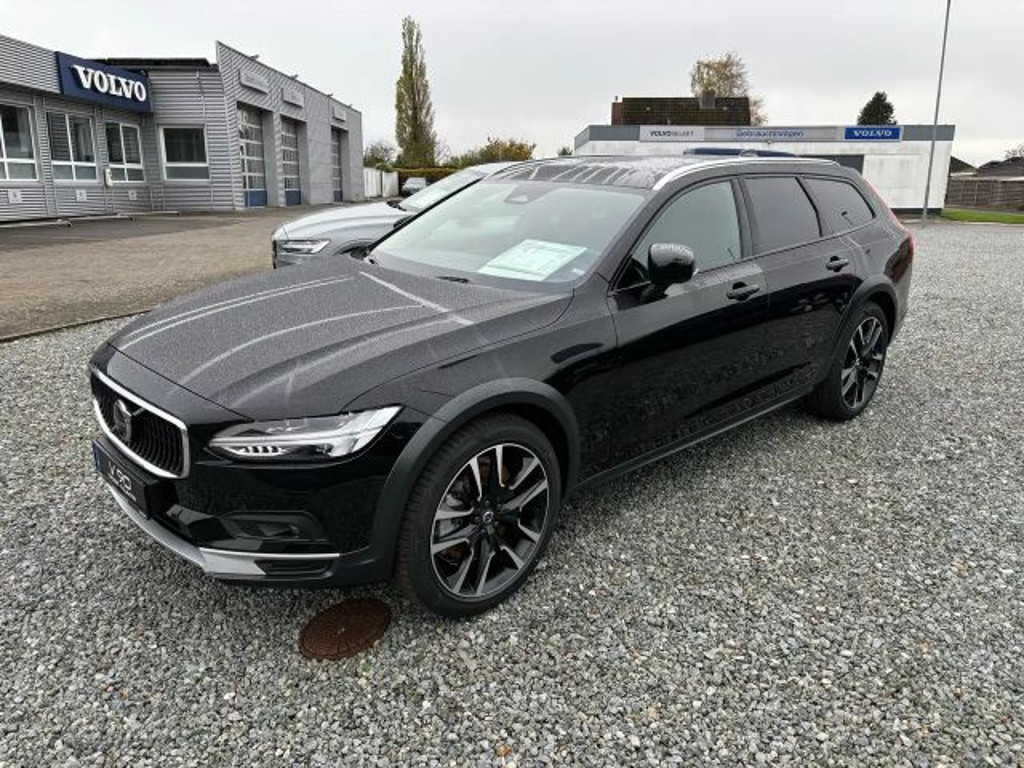 Volvo V90 Cross Country