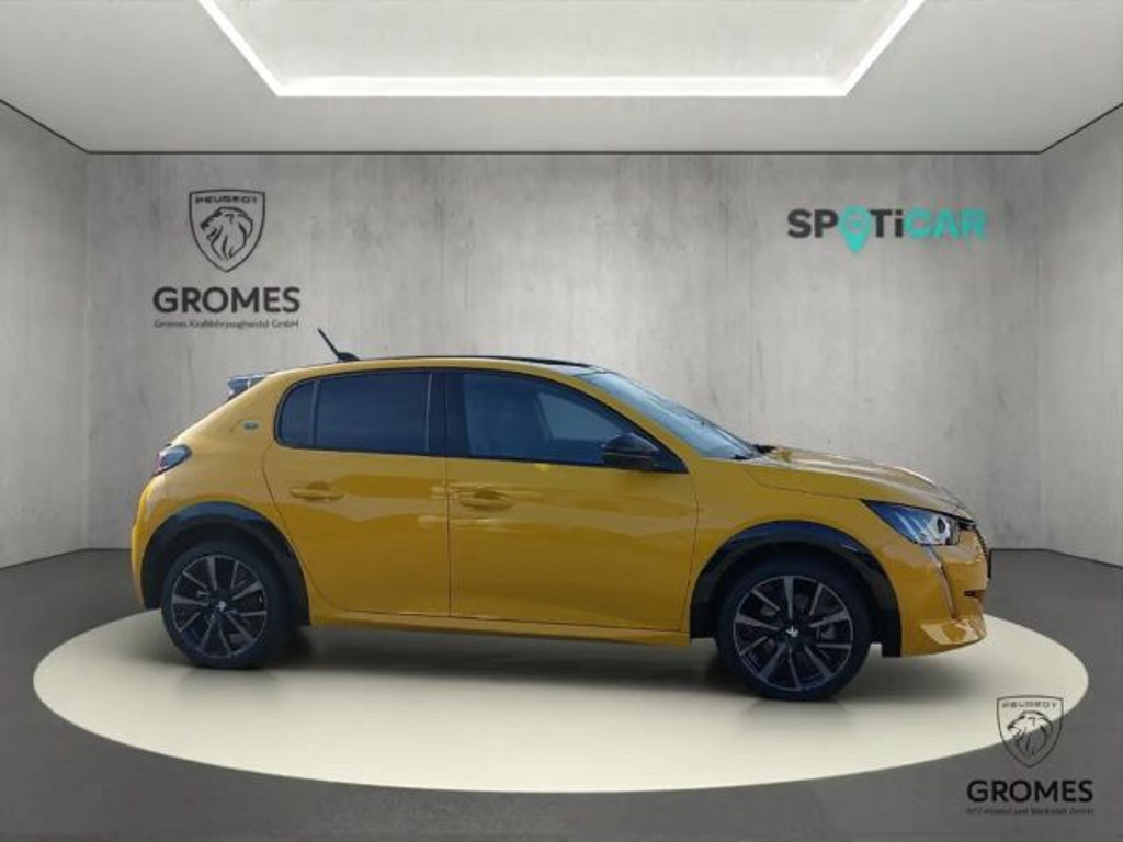 Peugeot e-208