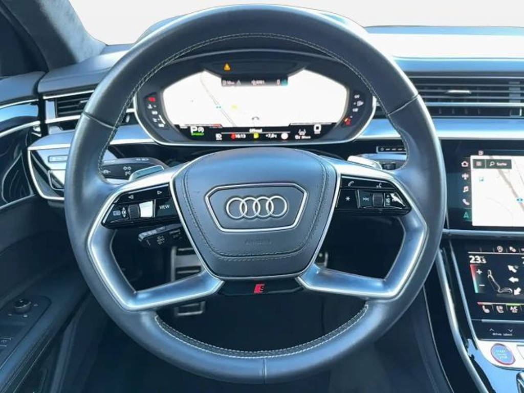 Audi S8