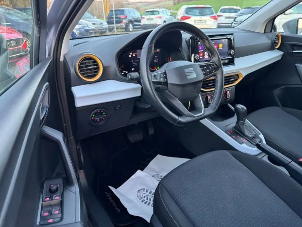 Seat Arona