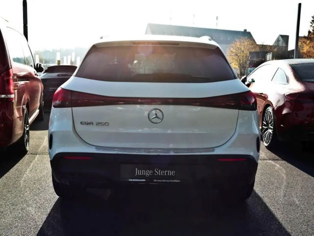 Mercedes-Benz EQA
