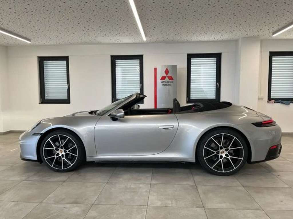 Porsche 992