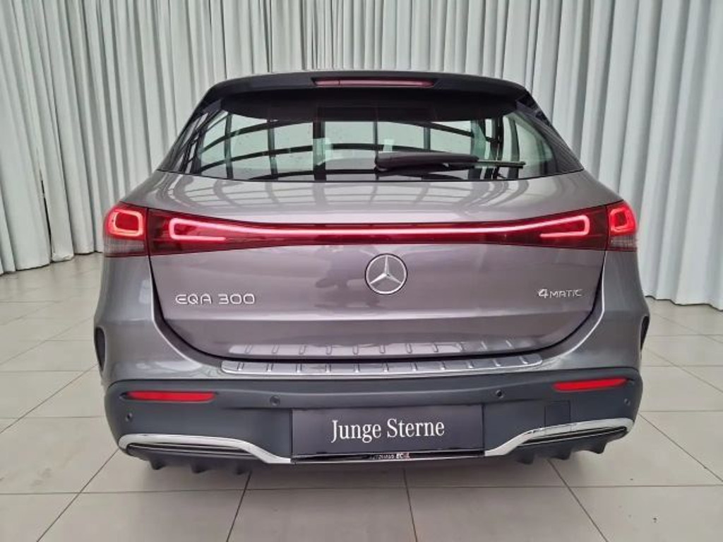 Mercedes-Benz EQA
