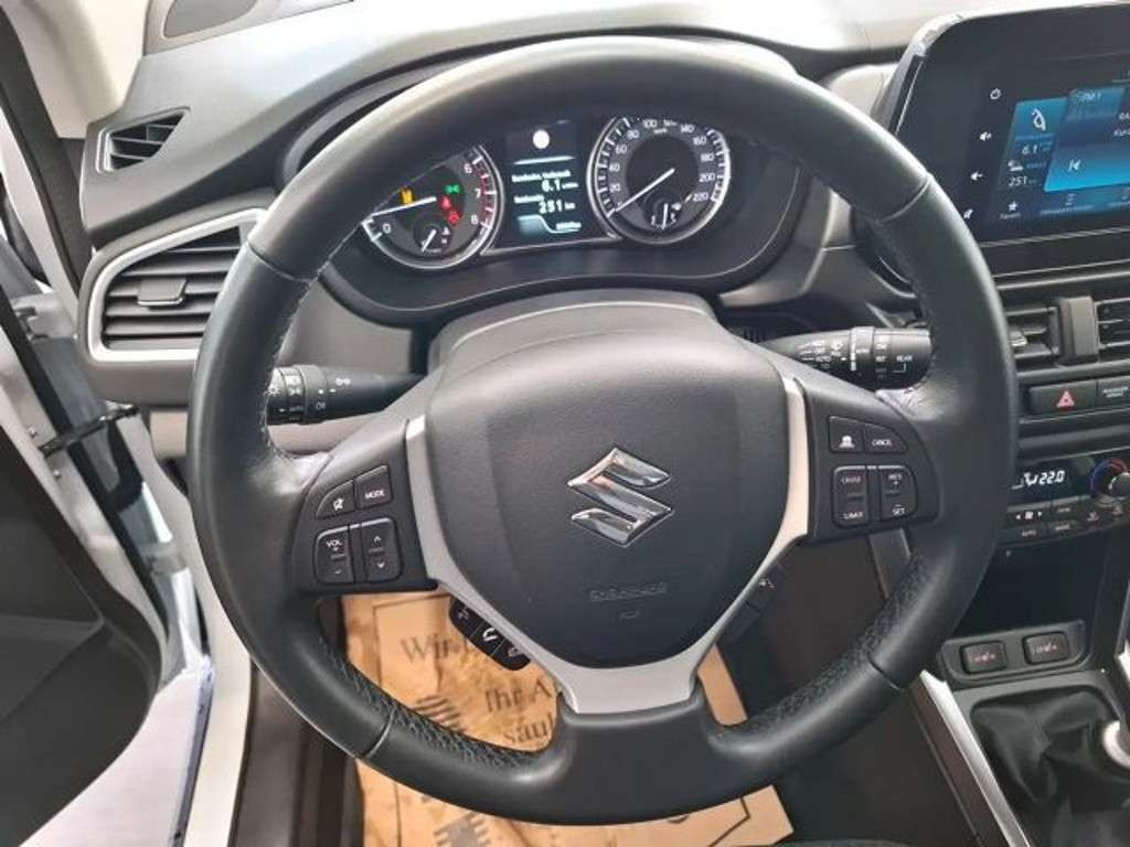 Suzuki S-Cross