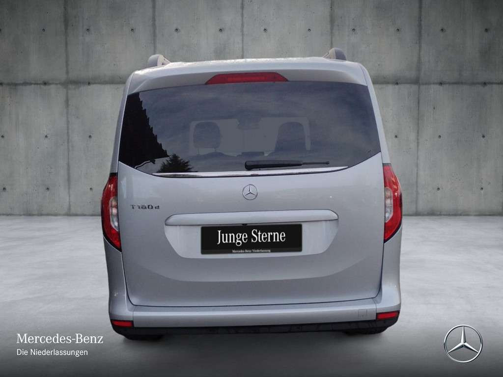 Mercedes-Benz T 180