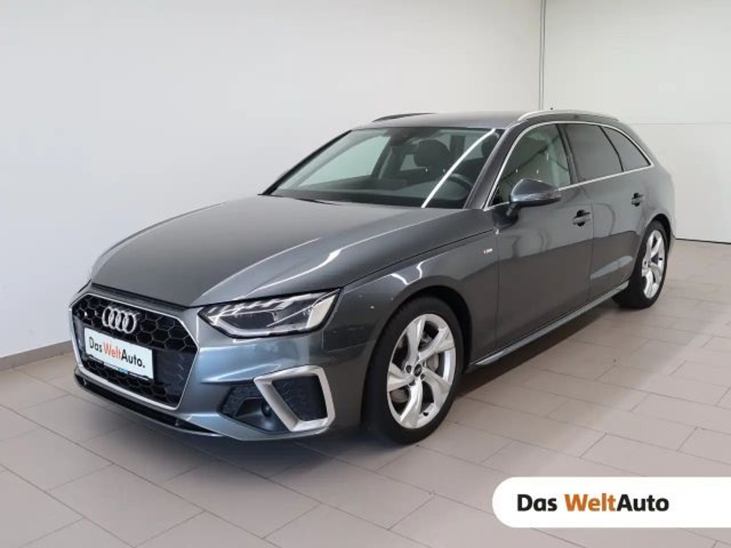 Audi A4 2022 Benzine