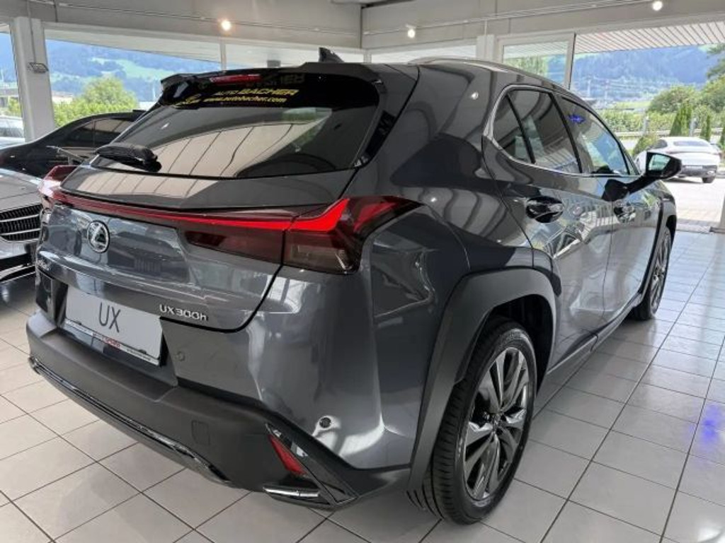 Lexus UX