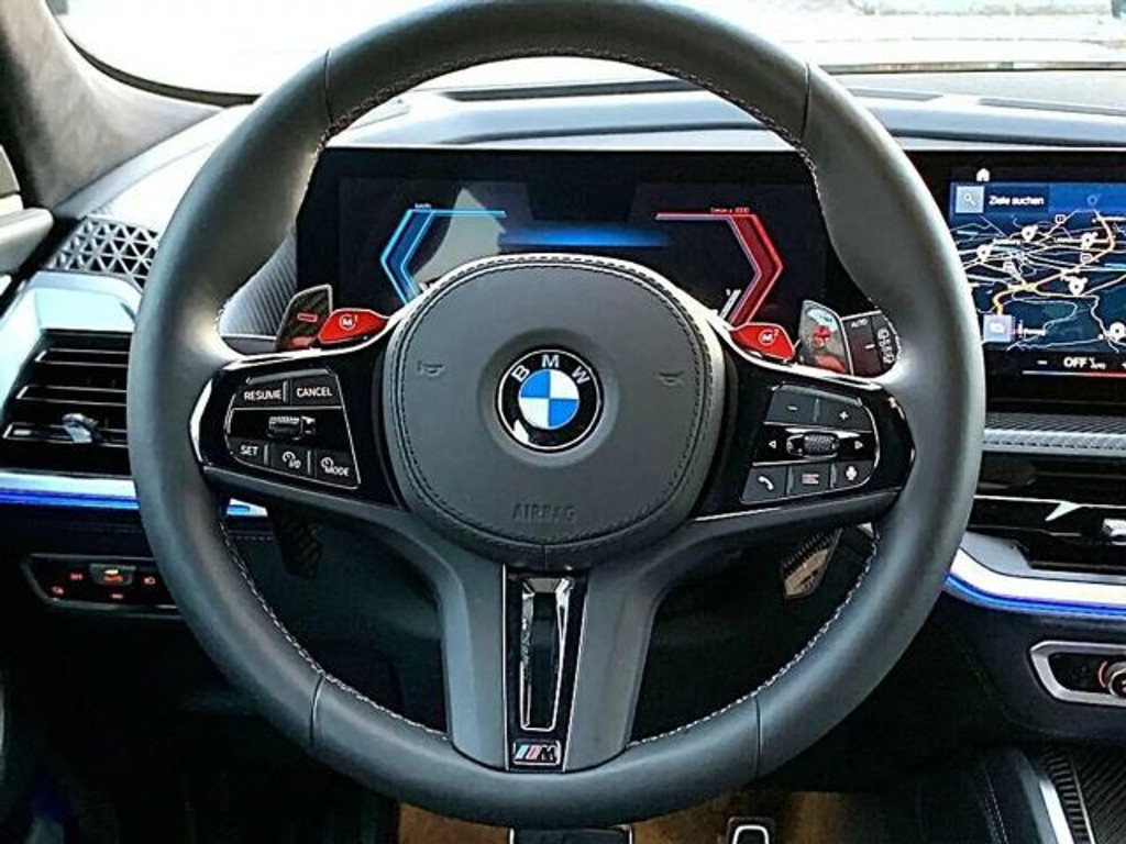 BMW XM