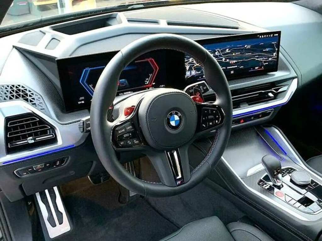 BMW XM